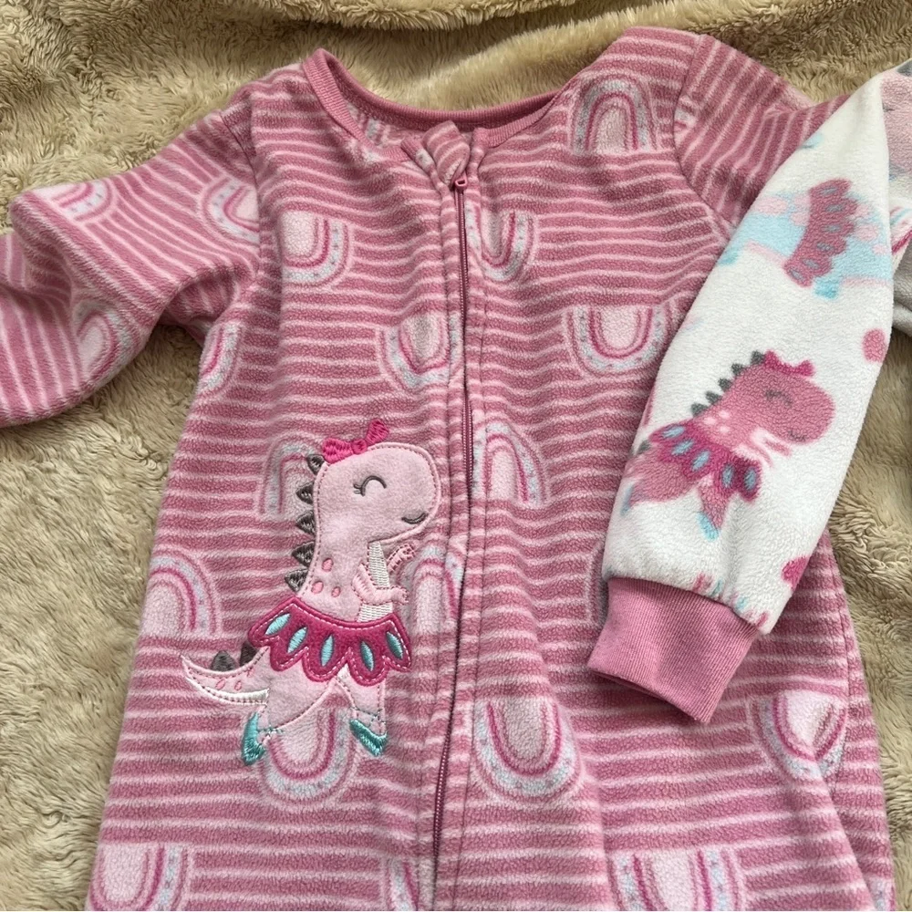 KIDS HEADQUARTERS Girl's Pink & White Dino Print Zip Up Footie Pajamas Size 18M